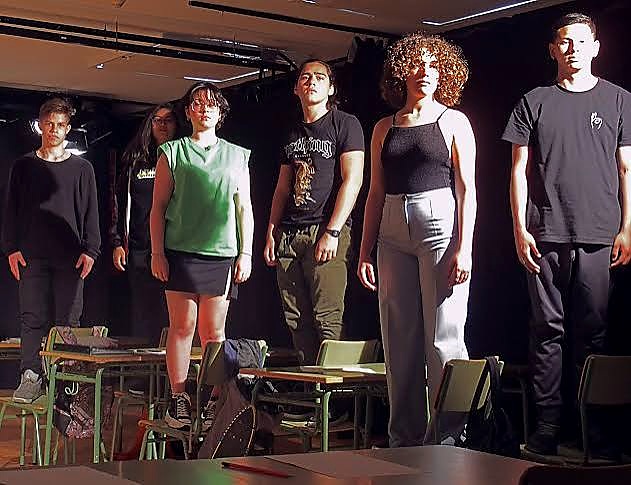 Jóvenes participantes en un proyecto de teatro de la Fundación Lydia Cacho